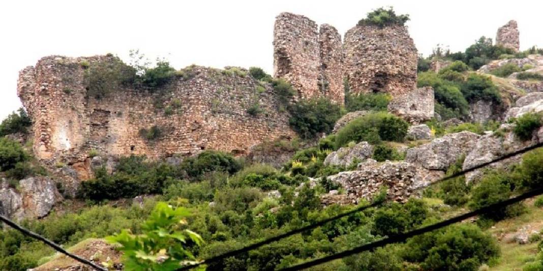 Ege’nin gizli sığınağı: Evliya Çelebi bile bu kaleden bahsetmiş! 3